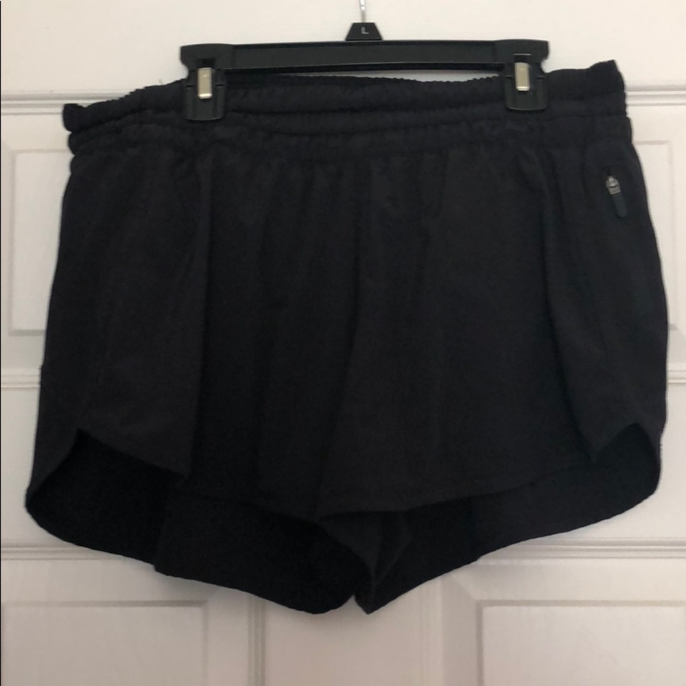 Black Lululemon shorts